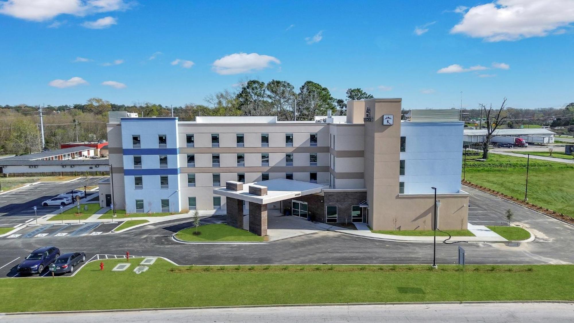 The Kingston Hotel Garden City Bagian luar foto