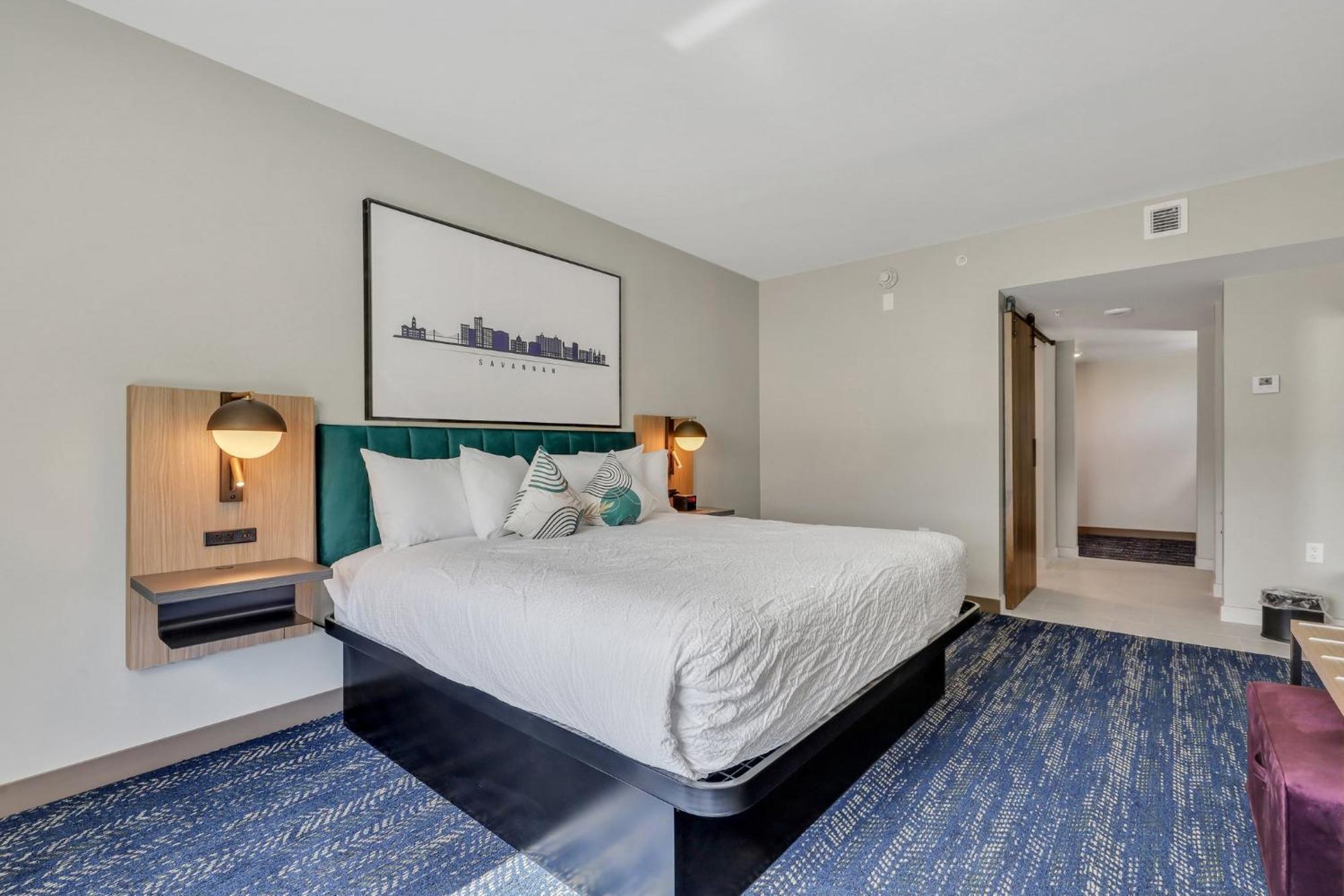 The Kingston Hotel Garden City Bagian luar foto