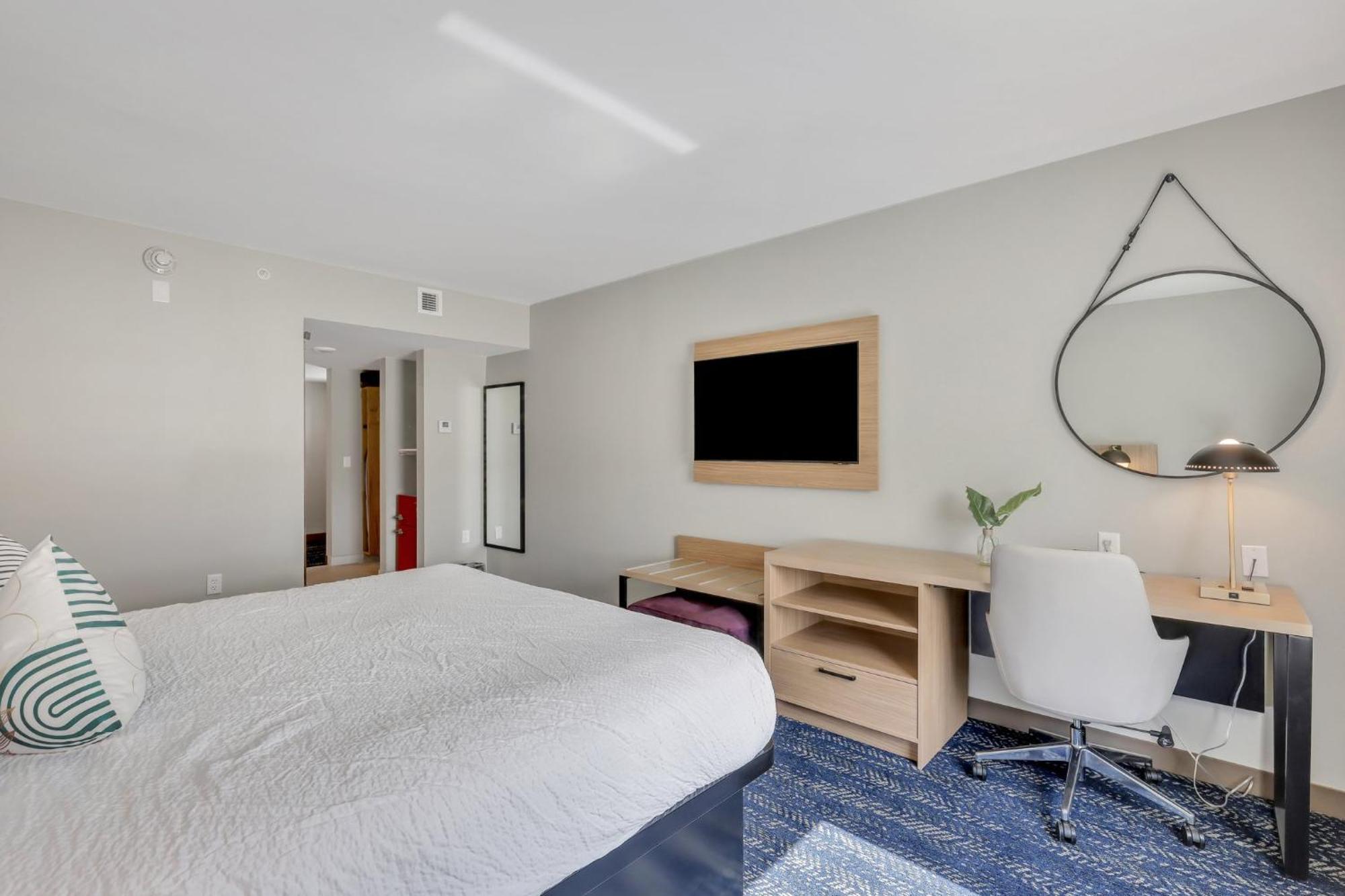 The Kingston Hotel Garden City Bagian luar foto